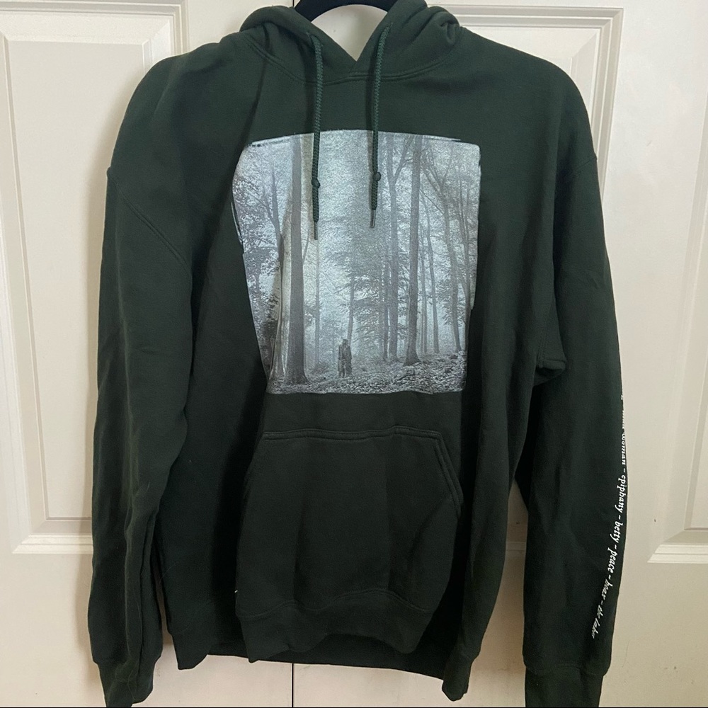 Taylor Swift ‘In The Trees’ Green Hoodie